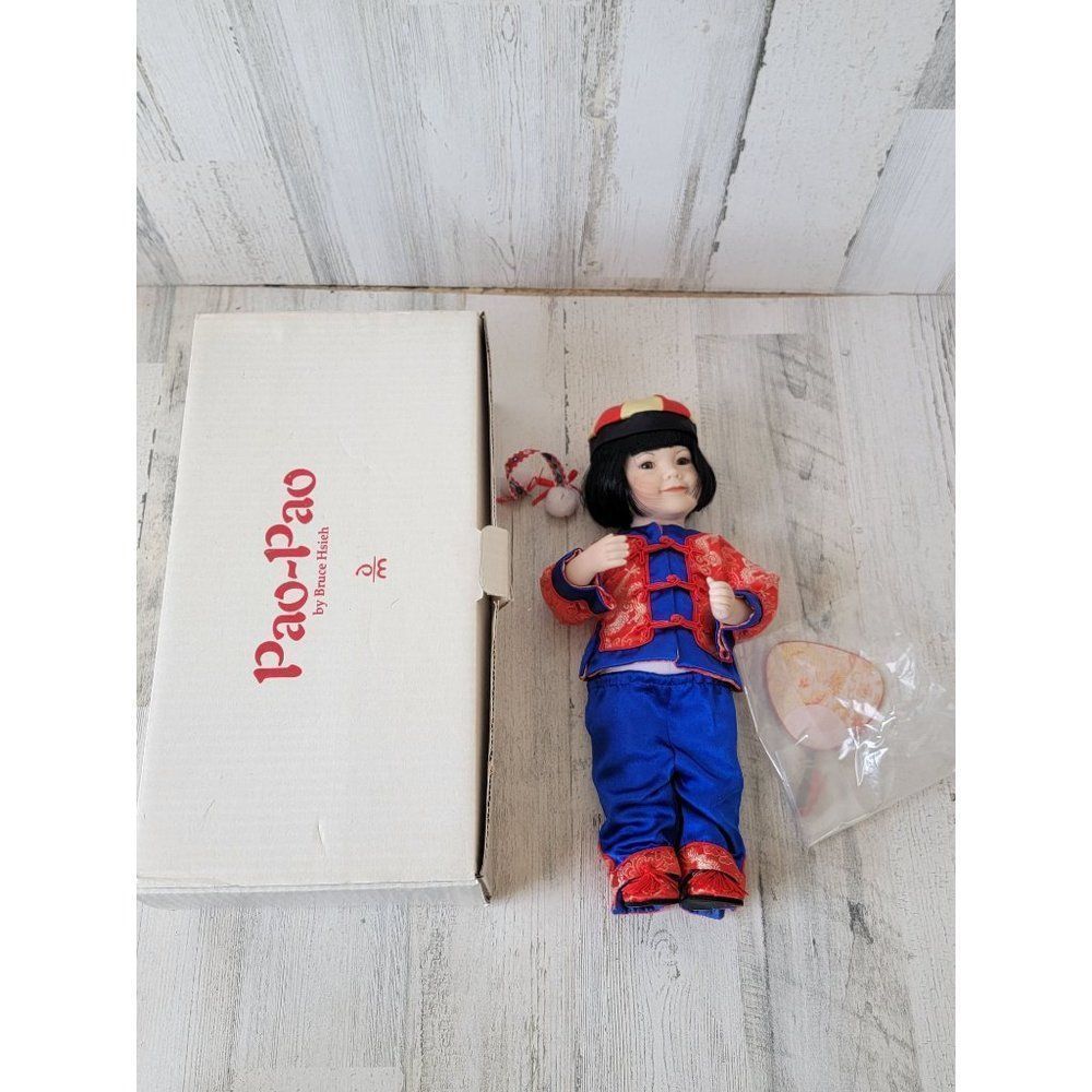 Danbury Mint Pao-Pao Bruce‎ Hsieh collectable doll